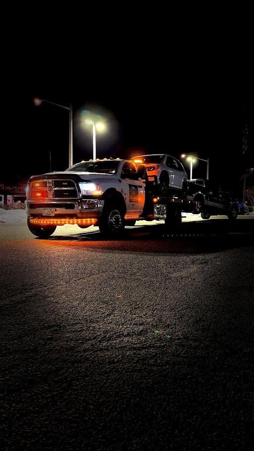 V&S Tow Truck highway emergency towing night